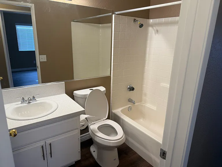 14819 Rosemary Dr — Photo 11
