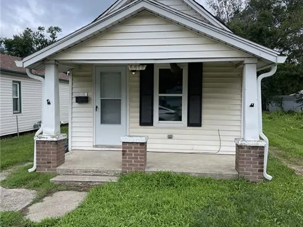6412 Brown St, Saint Joseph, MO 64504