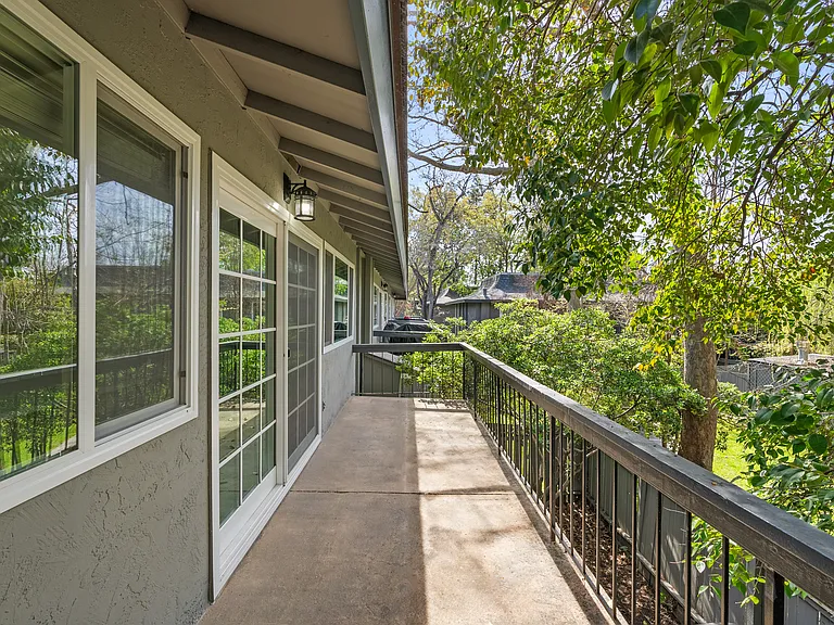 Sycamore Green Apartments — Photo 45