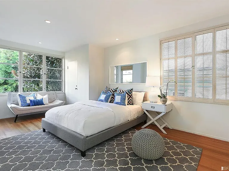 2519 Broadway St — Photo 13