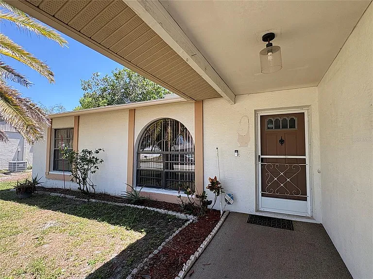 3052 Salton St — Photo 3