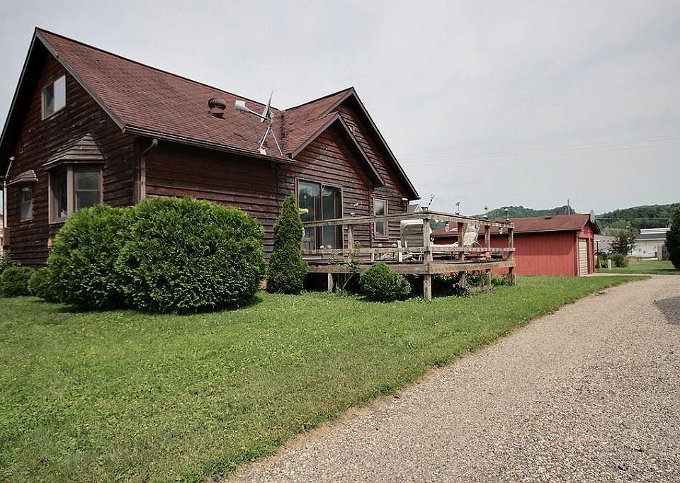 303 Anderson St, Coon Valley, WI 54623 Zillow