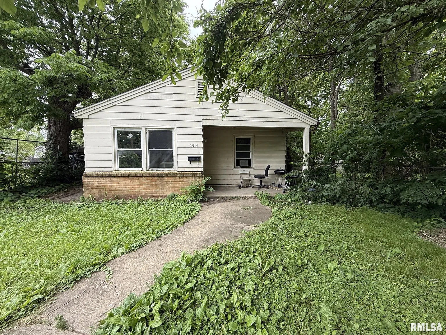 2514 W Latrobe St photo 1