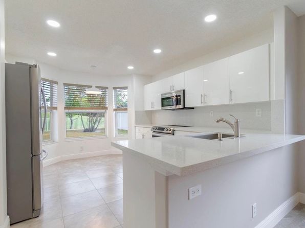 6276 Grand Cypress Cir