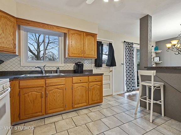 4th image of 7720 Knotty Pine Ct