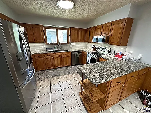 2802 Prairie St — Photo 3