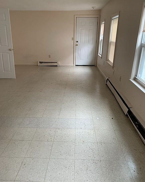 2nd image of 1-9 Hampshire Pl #7