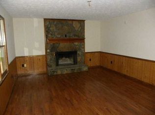 1295 Smithdale Rd, Cumming, GA 30040