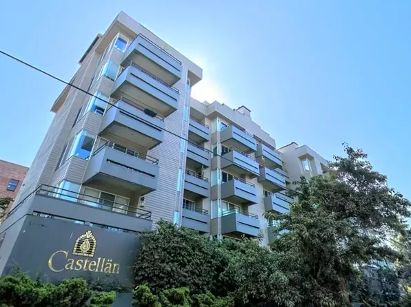Castellan Apartments