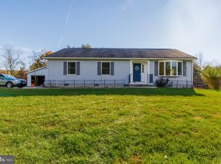 254 Mountain Laurel Dr, Berkeley Springs, WV 25411
