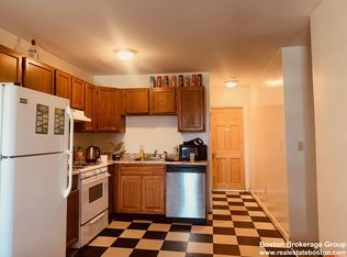 96 Hammond St #3L, Roxbury Crossing, MA 02120