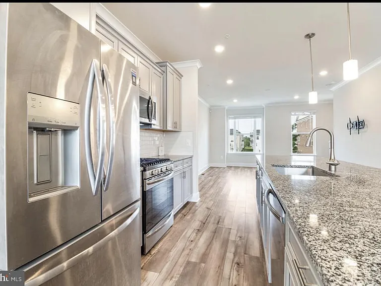 11687 Emily Dickinson Pl — Photo 8