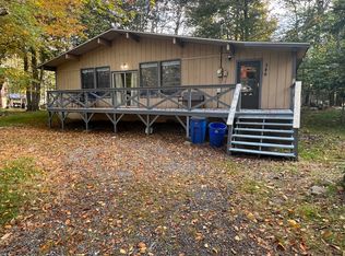 5048 Melrose Dr, Tobyhanna, PA 18466
