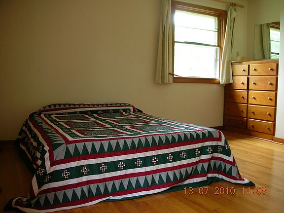 Master bedroom looking west