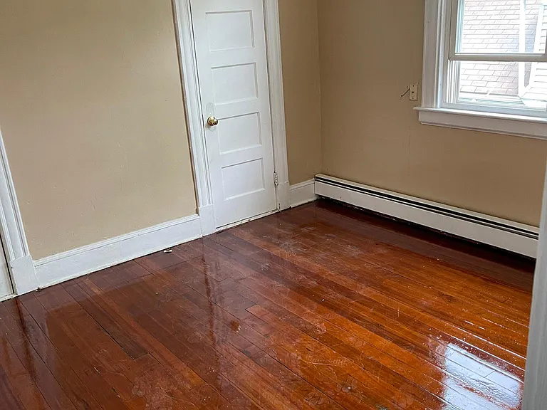 21 E Raymond St #3 — Photo 7