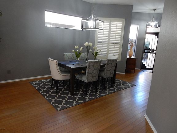3rd image of 4107 E Paradise Dr