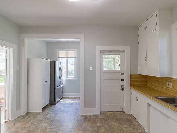 5th image of 1007 Palm St