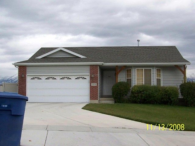 1st image of 2112 N Boysenberry Dr