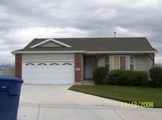 2112 N Boysenberry Dr, Saratoga Springs, UT 84045