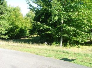 Valley View Dr, Onekama, MI 49675