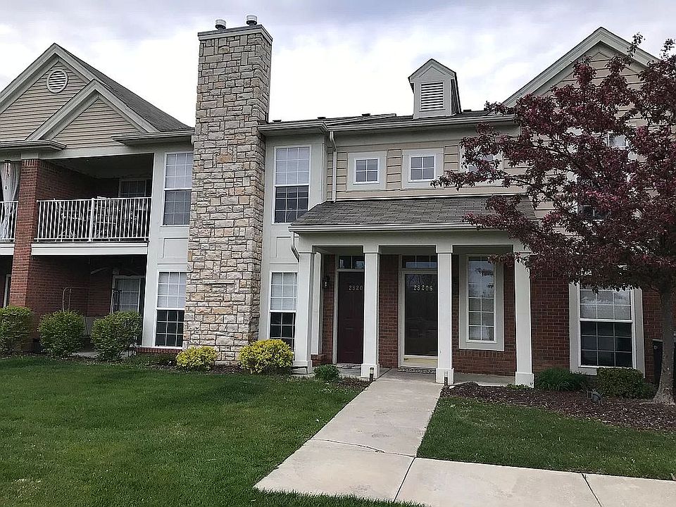 1st image of 28206 Oakmonte Cir E