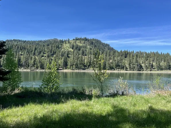 361 Dilling Dr, Cusick, WA 99119