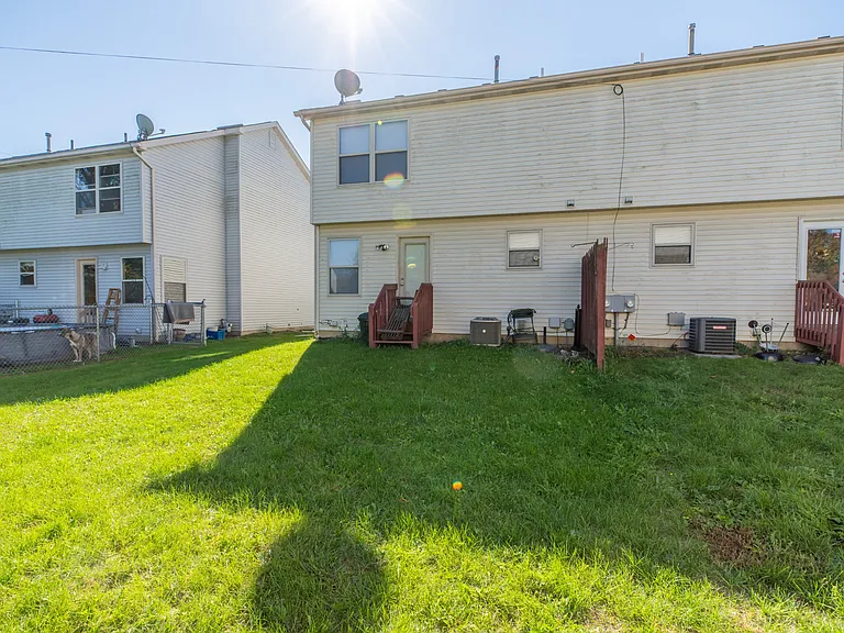 240 Richards Dr — Photo 42