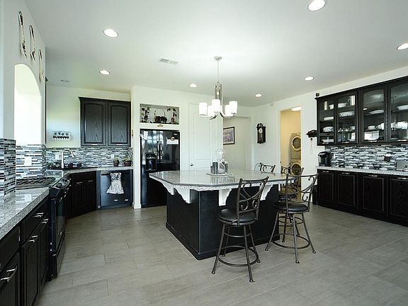 3rd image of 5118 Lisbon Way