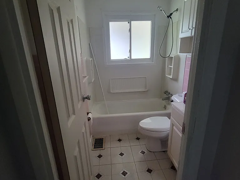 1173 Frost Cir — Photo 9