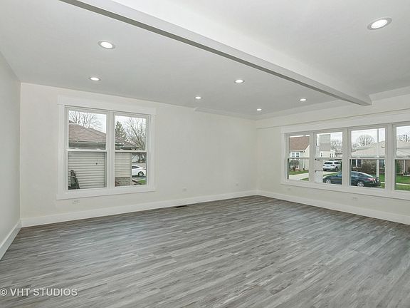 4th image of 9812 Moody Ave