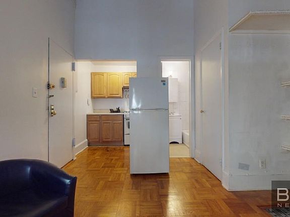 3rd image of 154 W 92nd St APT 2F