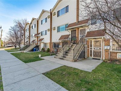 107 White Plains Road, Bronx, NY, 10473