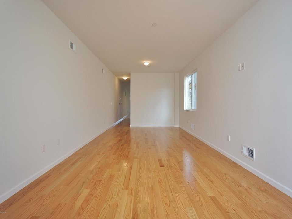 1st image of 37 Mountainview Ave