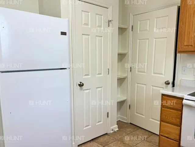 421 New York Dr — Photo 3