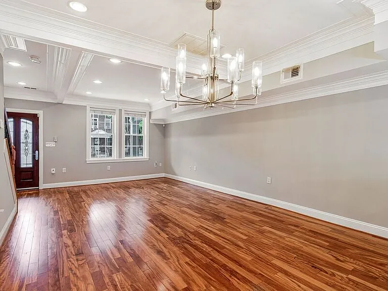 919 Decatur St NW — Photo 8