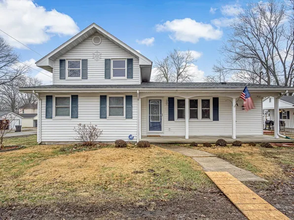 602 S 7th St, Coulterville, IL 62237