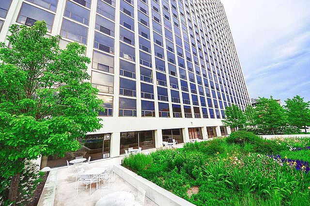 1st image of 4343 N Clarendon Ave APT 2418A