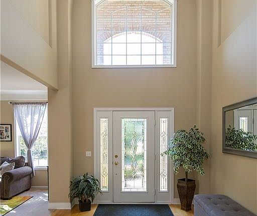 3rd image of 303 Preserve Ln