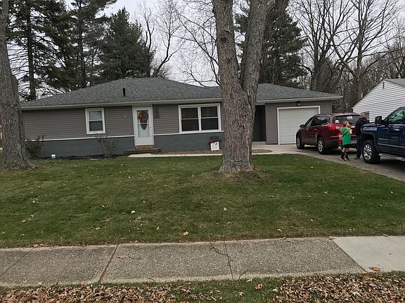 4th image of 449 West St