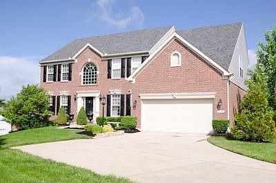 1st image of 935 Greenview Ct