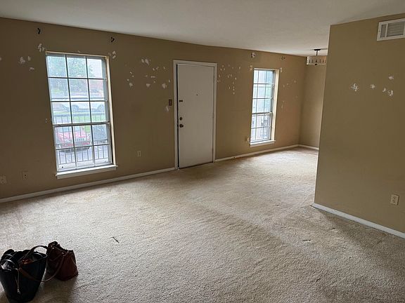 2nd image of 900 Mountain Creek Rd APT 28