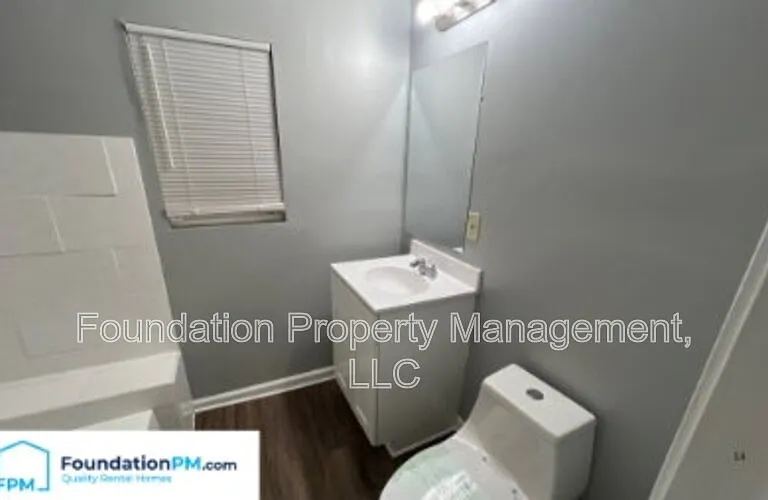 735 Roanoke Ave — Photo 12