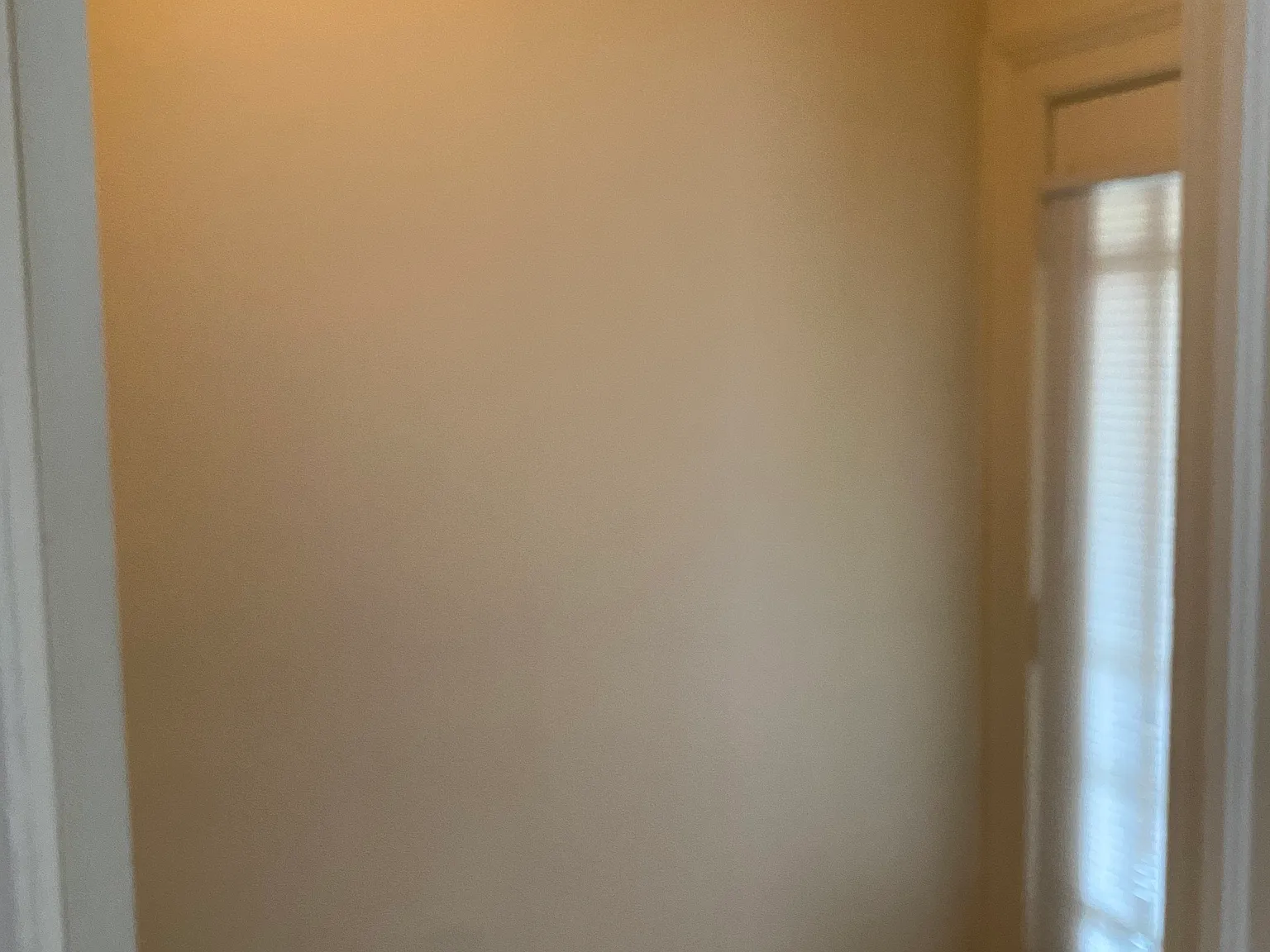 523 N Walnut St — Photo 3
