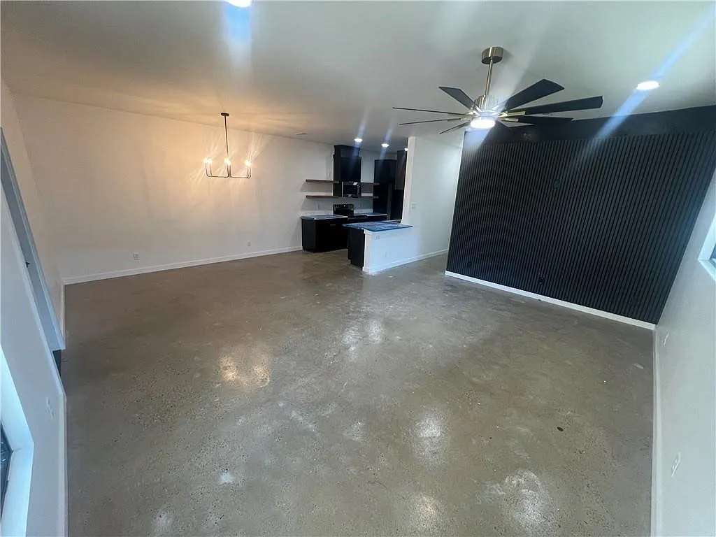 Building Photo - 2706 Grace Cir #B