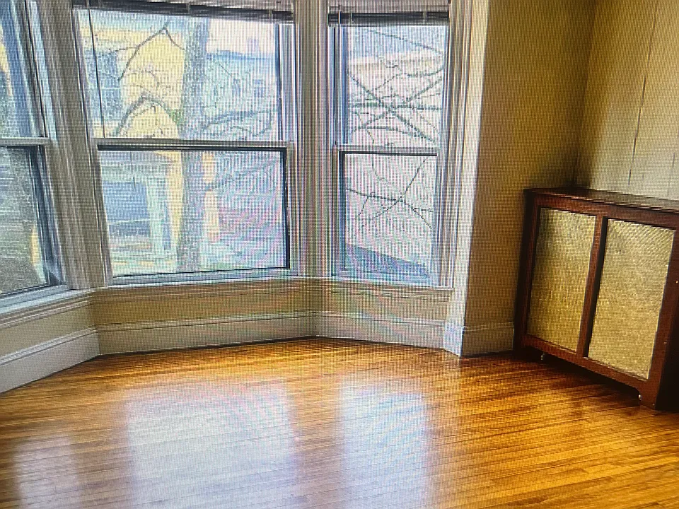 94 Emery St #2