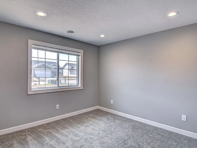 1355 Blue Jay Pl — Photo 16