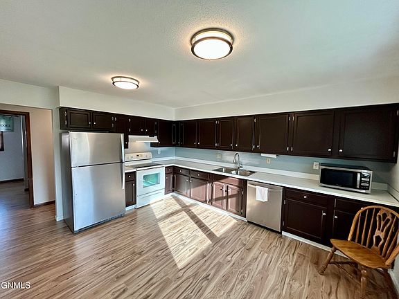 4th image of 209 W Roosevelt Ave