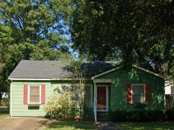 700 Davis St, Jennings, LA 70546