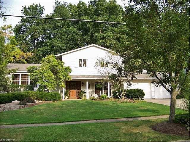 1st image of 360 Woodland Dr