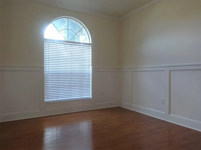 816 Elm Forest Dr — Photo 9